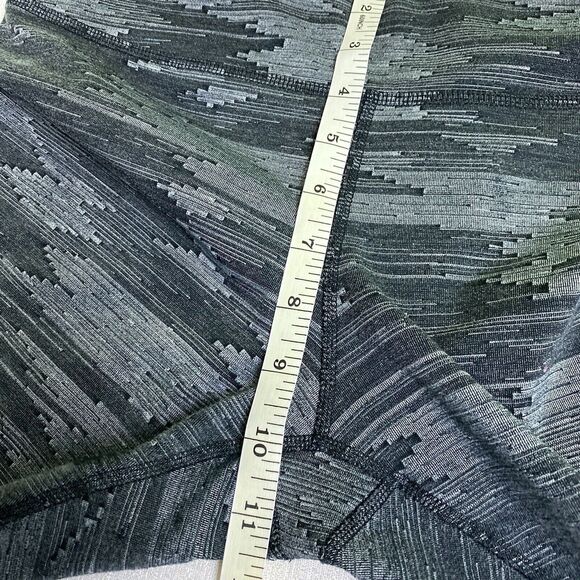 Brooks Running Greenlight Gray Print Running Capri Leggings Women's size L Large - Picture 13 of 15